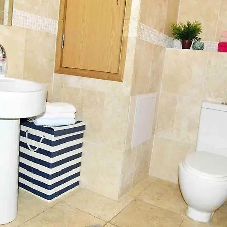 2 Bedrooms, 2 Bathrooms Stunning Penthouse City View Bradford  Exterior photo